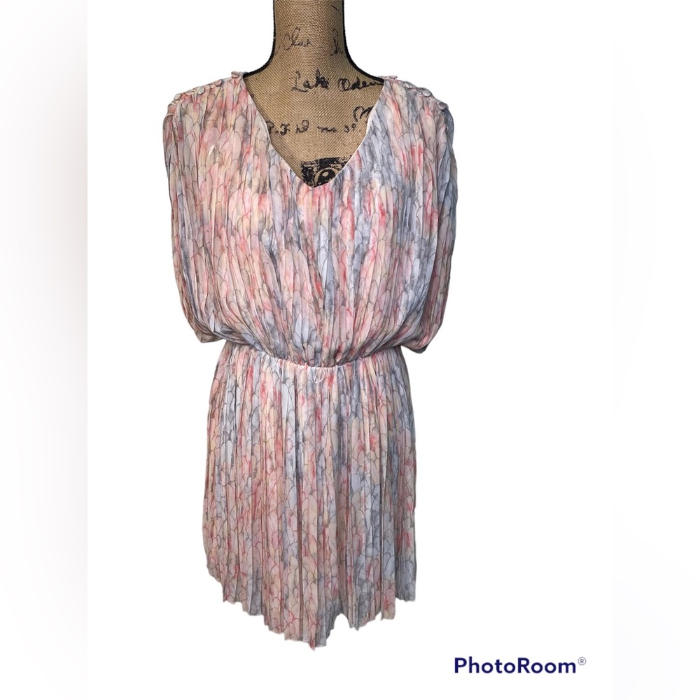 #206 Jessica Simpson Multi Pleat Dress size 10